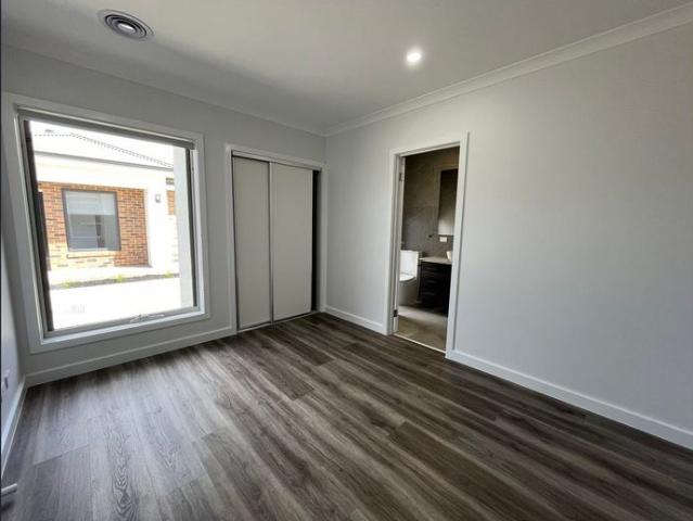 Apartment for rent in Kialla, Victoria