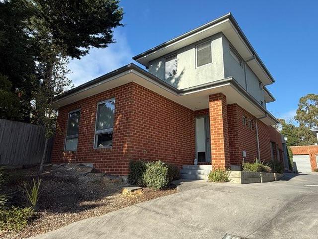 Townhouse for rent in Camerons Creek, Victoria