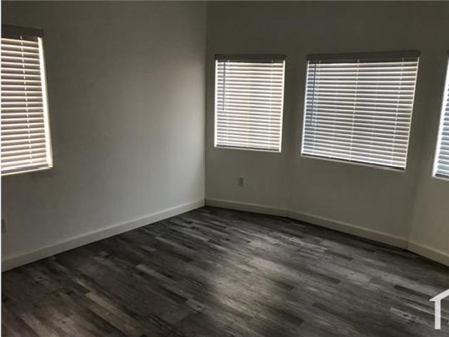 Townhouse for rent in Los Angeles
