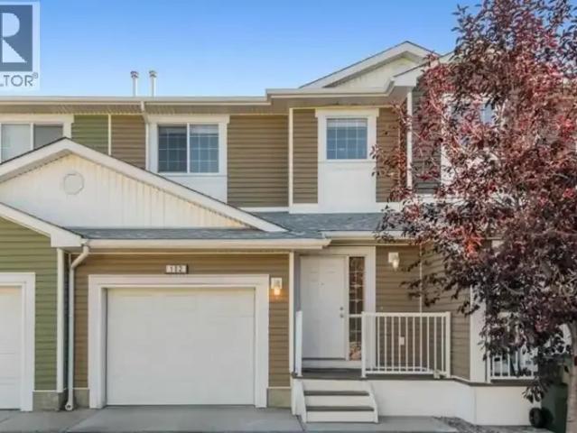 Townhouse for rent in Airdrie, Alberta