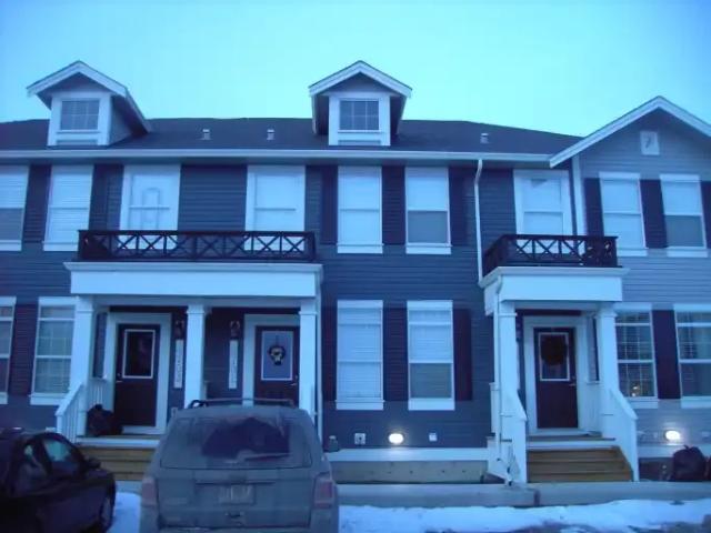 Townhouse for rent in Airdrie, Alberta