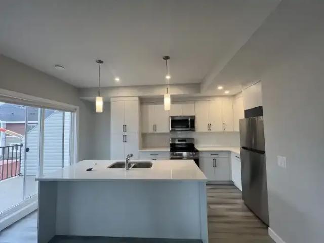 Townhouse for rent in Airdrie, Alberta