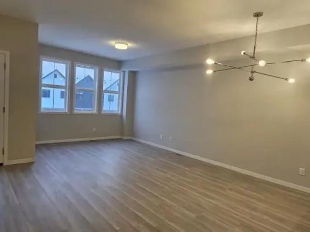 Townhouse for rent in Airdrie
