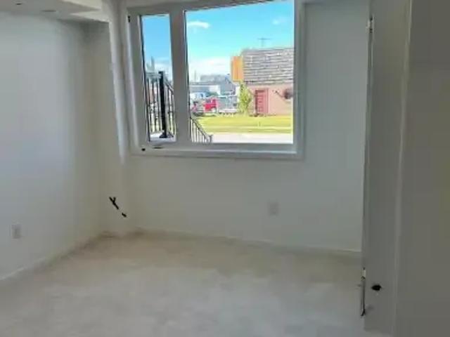 Townhouse for rent in Durham, Ontario