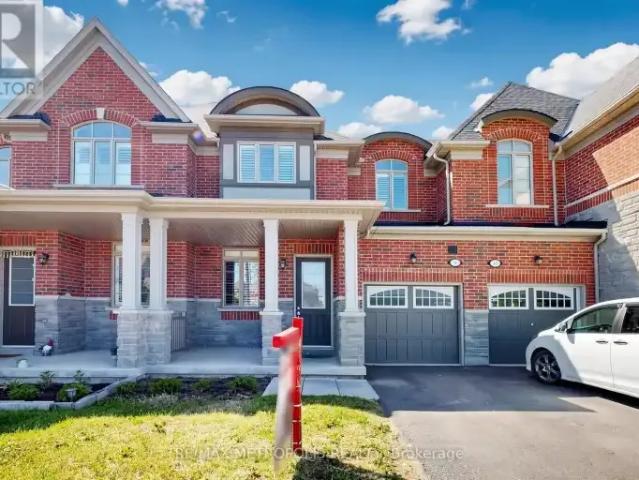 Townhouse for rent in Durham, Ontario