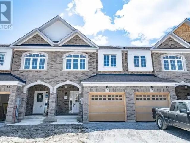 Townhouse for rent in Durham, Ontario