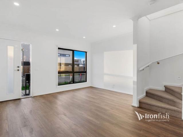 Townhouse for rent in Camerons Creek, Victoria