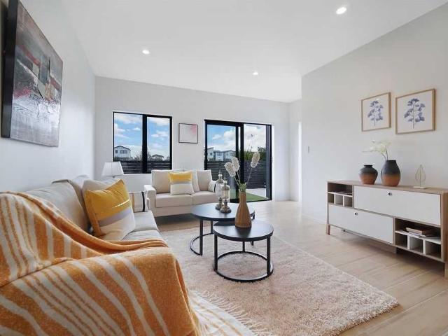 Townhouse for rent in Kauri Flats, Papakura
