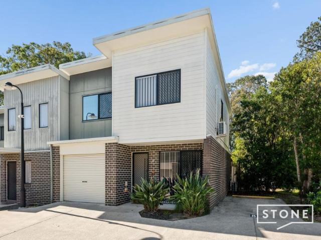 Townhouse for sale in Boronia Heights, Greater Brisbane
