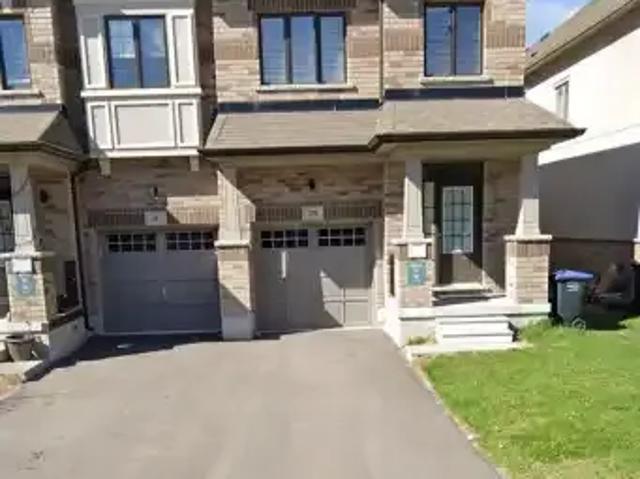 Townhouse for rent in Caledon, Ontario