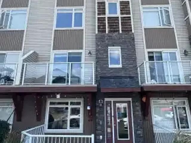 Townhouse for rent in Northwest, Alberta