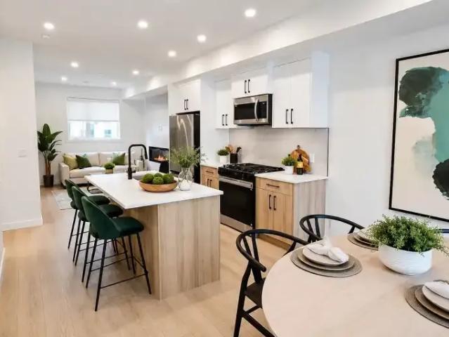 Townhouse for rent in Northwest, Alberta