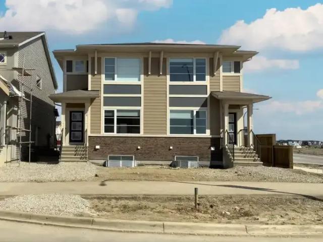 Townhouse for rent in Northwest, Alberta