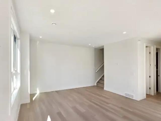 Townhouse for rent in Northwest, Alberta