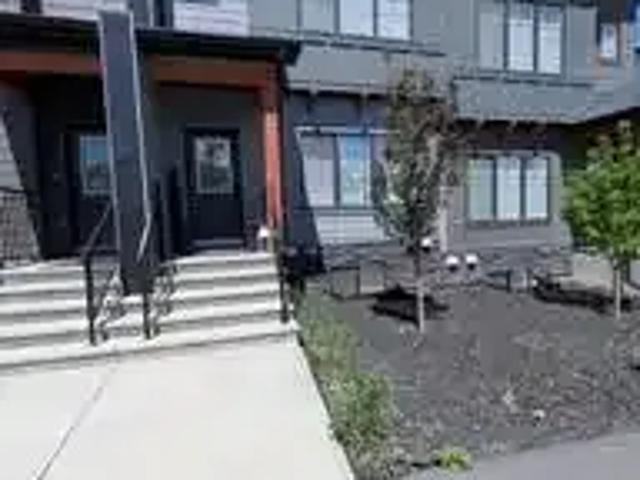 Townhouse for rent in Northwest, Alberta