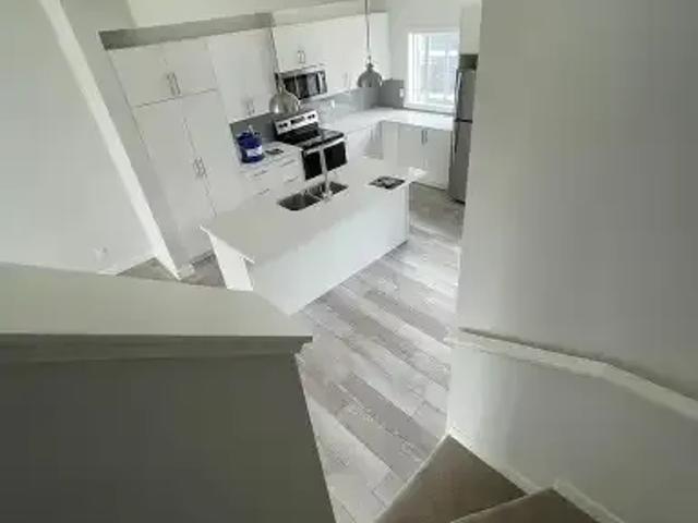 Townhouse for rent in Northwest, Alberta