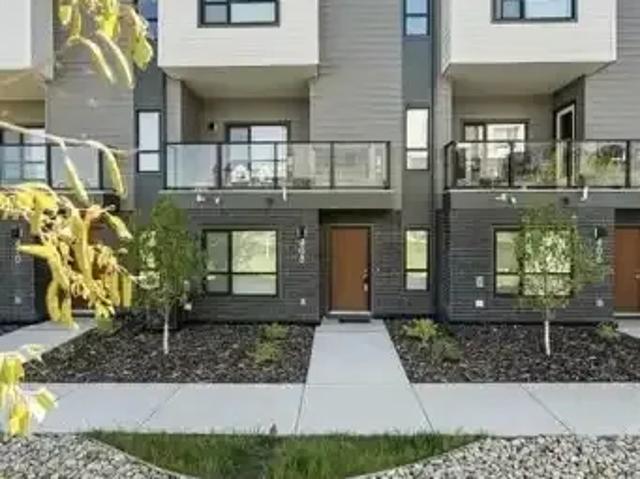 Townhouse for rent in Northwest, Alberta