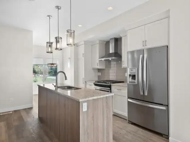Townhouse for rent in Northwest, Alberta