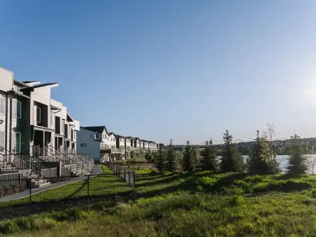 Townhouse for rent in Northwest, Alberta