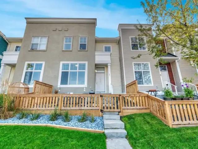 Townhouse for rent in Northwest, Alberta