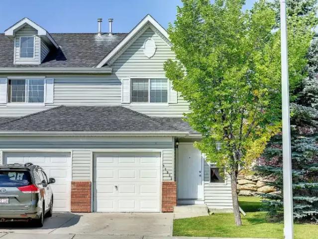 Townhouse for rent in Northwest, Alberta