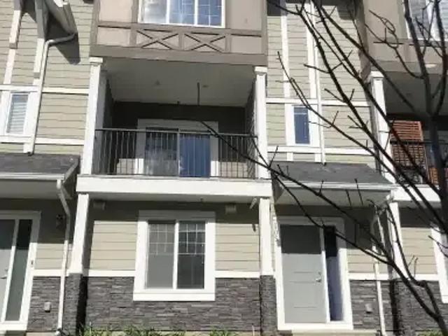 Townhouse for rent in Northwest, Alberta
