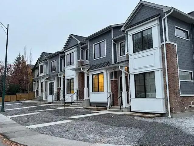 Townhouse for rent in Northwest, Alberta