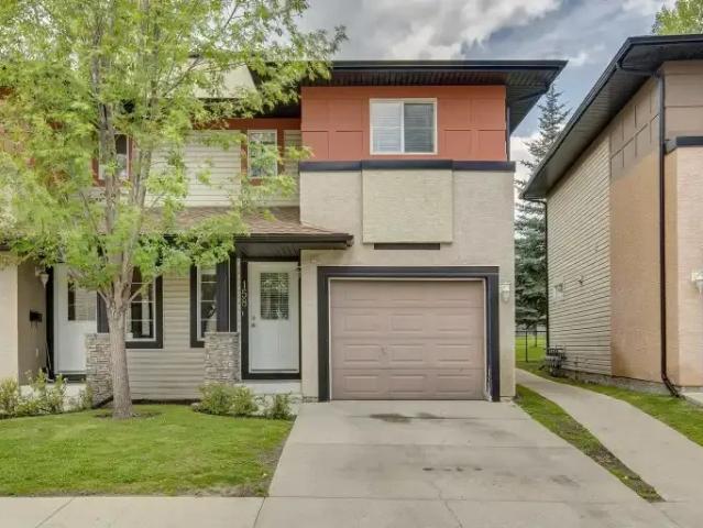 Townhouse for rent in Northwest, Alberta
