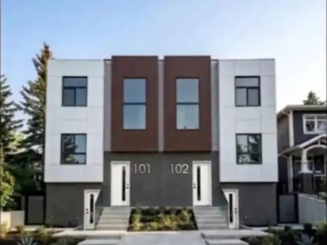 Townhouse for rent in Northwest, Alberta