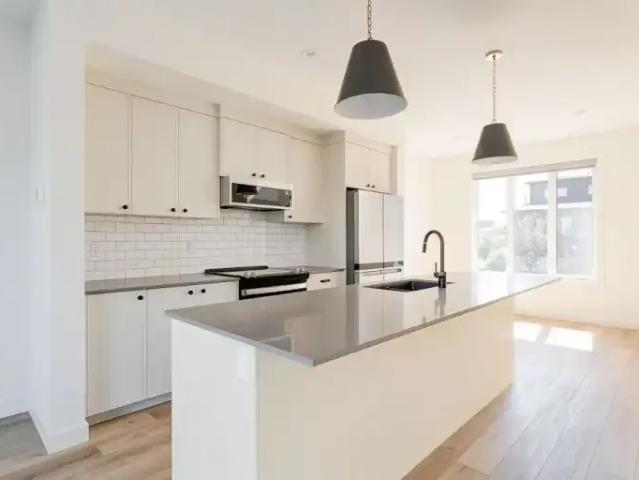 Townhouse for rent in Northwest, Alberta