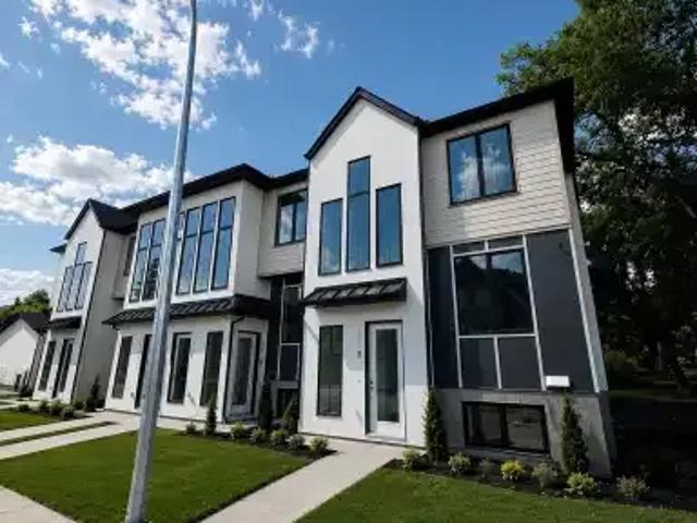 Townhouse for rent in Northwest, Alberta