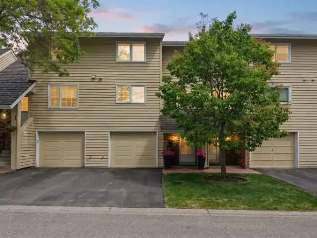 Townhouse for rent in Northwest, Alberta