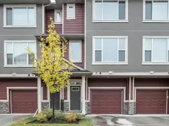 Townhouse for rent in Northwest, Alberta