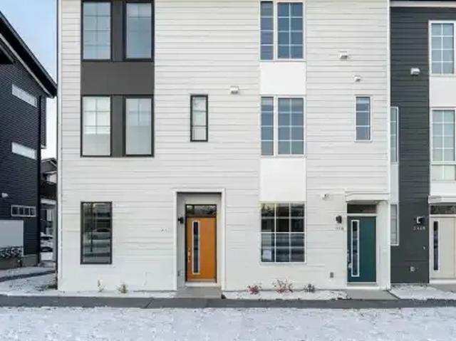 Townhouse for rent in Northwest, Alberta
