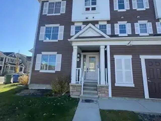 Townhouse for rent in Northwest, Alberta