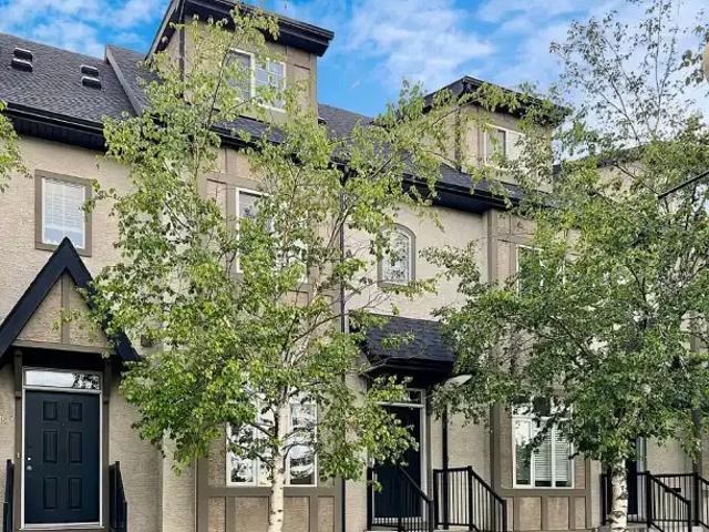 Townhouse for rent in Northwest, Alberta