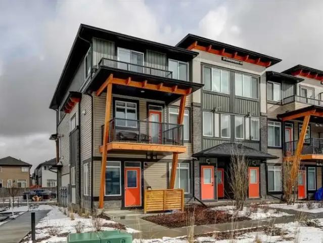 Townhouse for rent in Northwest, Alberta