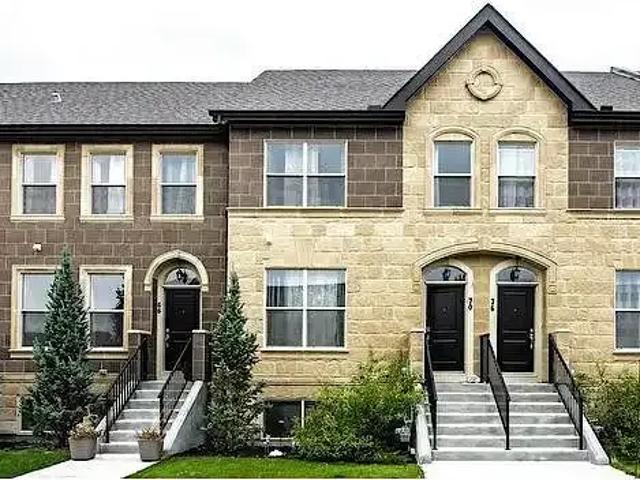 Townhouse for rent in Northwest, Alberta
