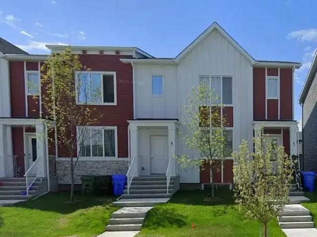 Townhouse for rent in Northwest, Alberta