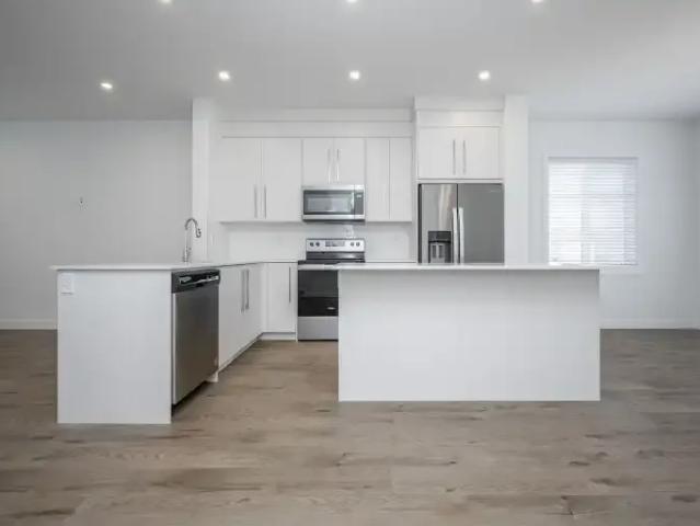 Townhouse for rent in Northwest, Alberta