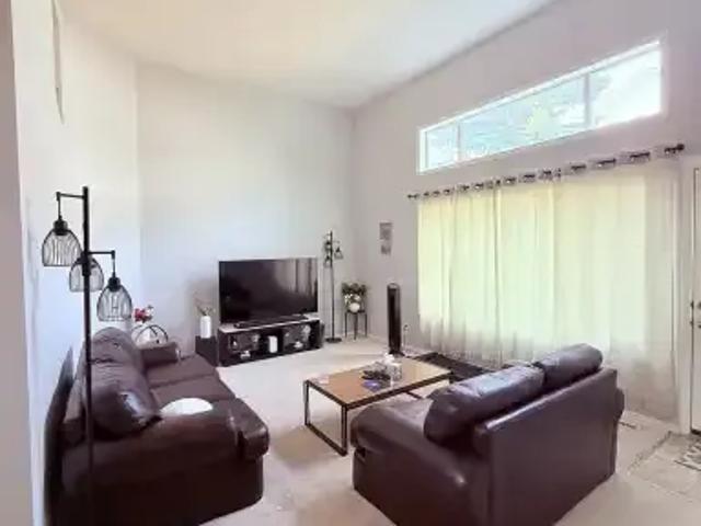 Townhouse for rent in Northwest, Alberta