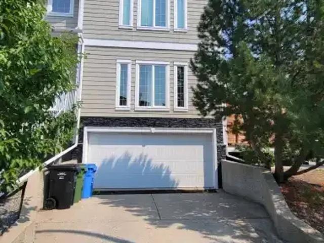 Townhouse for rent in Northwest, Alberta