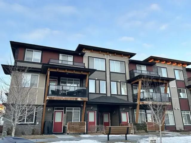 Townhouse for rent in Northwest, Alberta