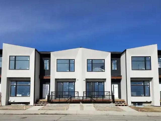Townhouse for rent in Northwest, Alberta