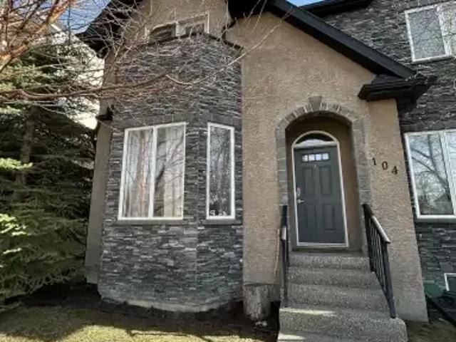Townhouse for rent in Northwest, Alberta