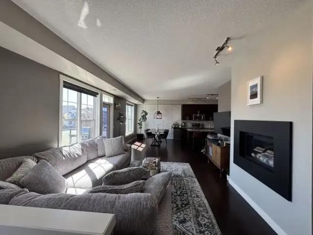 Townhouse for rent in Northwest, Alberta