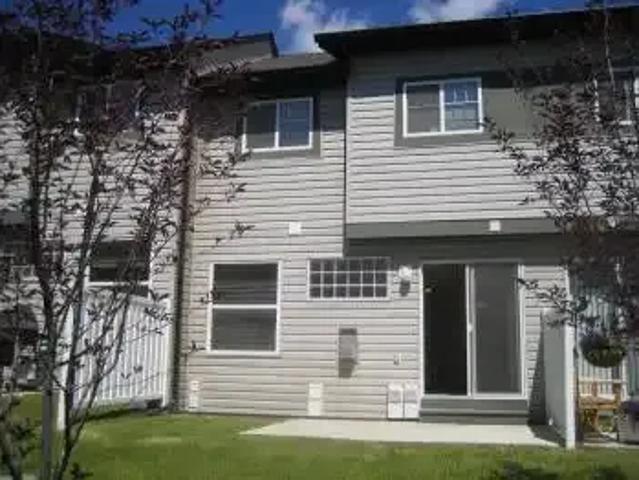 Townhouse for rent in Northwest, Alberta