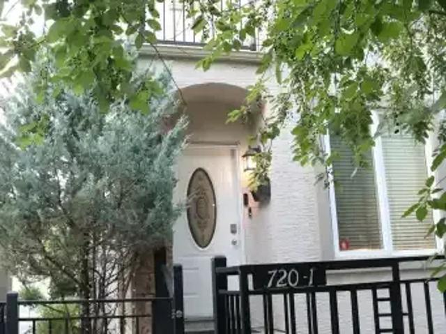 Townhouse for rent in Northwest, Alberta