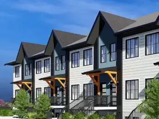 Townhouse for rent in Northwest, Alberta
