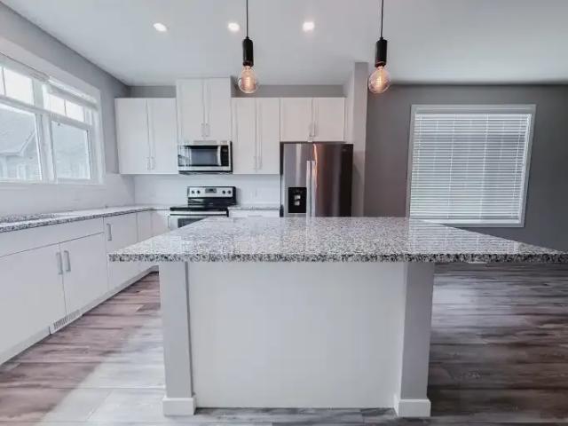Townhouse for rent in Northwest, Alberta